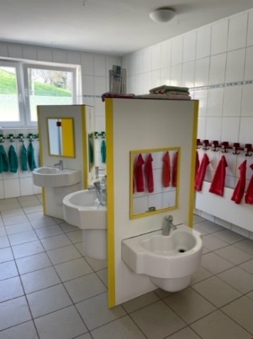 Regenbogen Waschraum 2